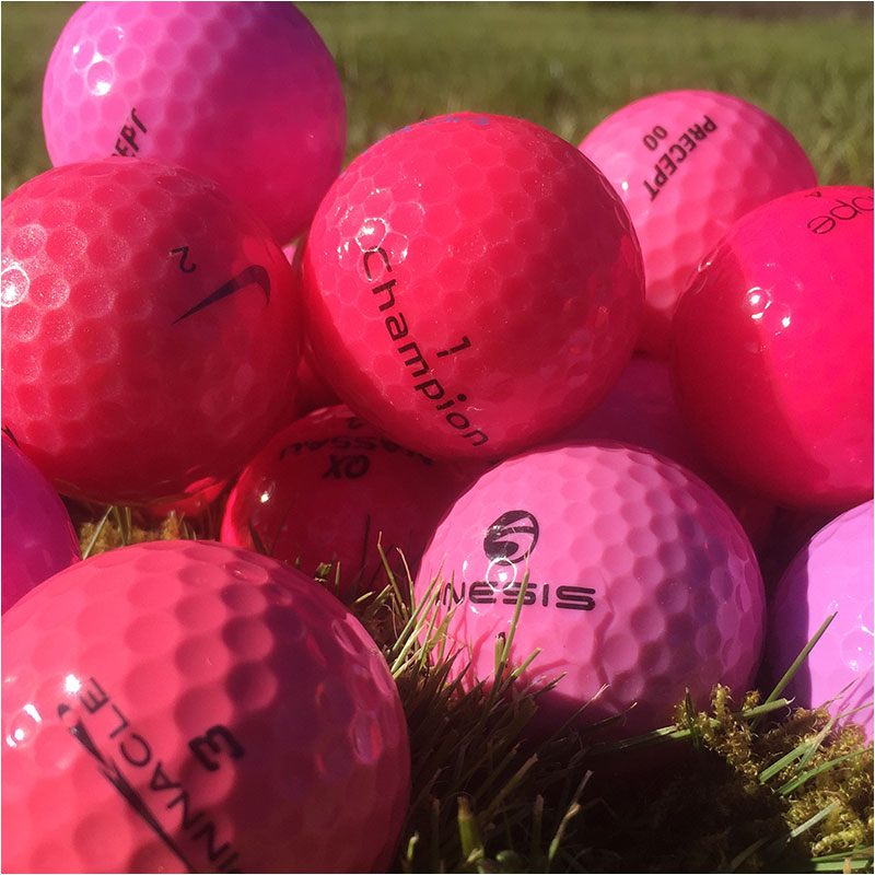 lyserøde golfbolde